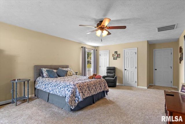 23751 HOMESTEAD Lane, Athens, IL 62613