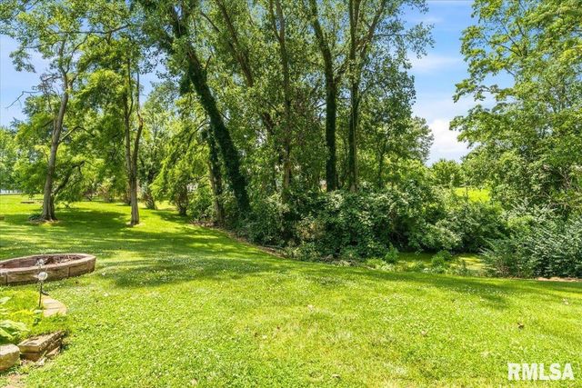 23751 HOMESTEAD Lane, Athens, IL 62613