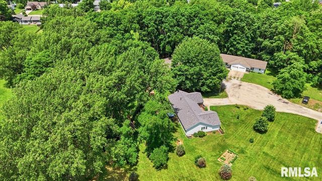 23751 HOMESTEAD Lane, Athens, IL 62613