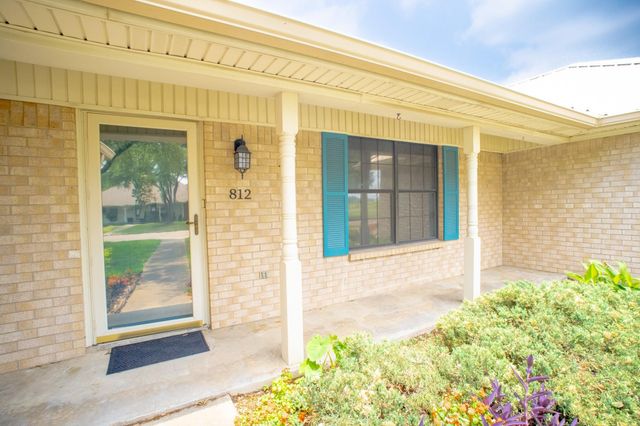 812 Crestline Drive, Mexia, TX 76667