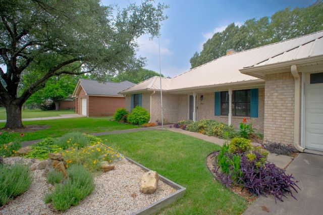 812 Crestline Drive, Mexia, TX 76667