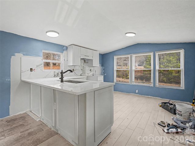 166 Fleece Lane, Mooresboro, NC 28114