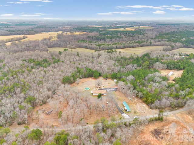 166 Fleece Lane, Mooresboro, NC 28114