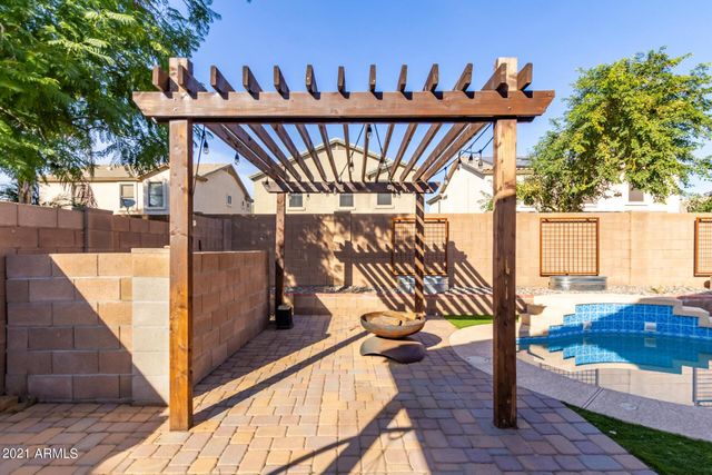 2518 W Bent Tree Drive, Phoenix, AZ 85085