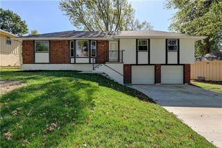 404 NE Lee Drive, Blue Springs, MO 64014