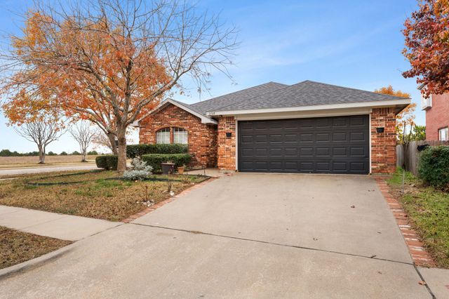 1135 Germany Drive, Cedar Hill, TX 75104