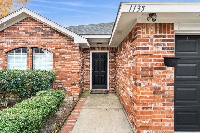 1135 Germany Drive, Cedar Hill, TX 75104