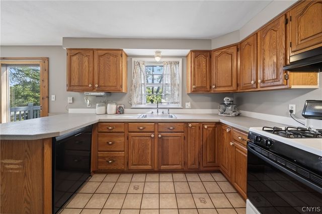 108 Richards Road, Camillus, NY 13031