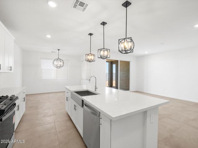 37404 W SAN ILDEFANSO Avenue, Maricopa, AZ 85138