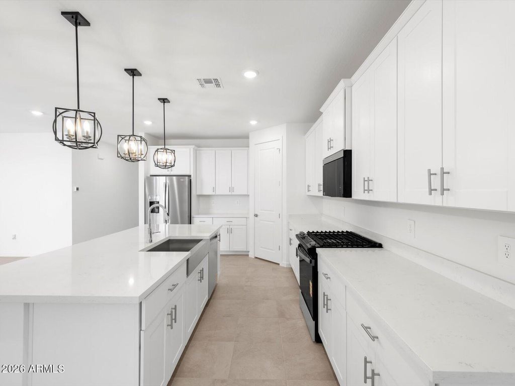 37404 W SAN ILDEFANSO Avenue, Maricopa, AZ 85138