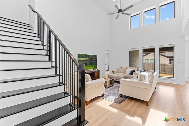 305 Reef Band Drive, Kyle, TX 78640