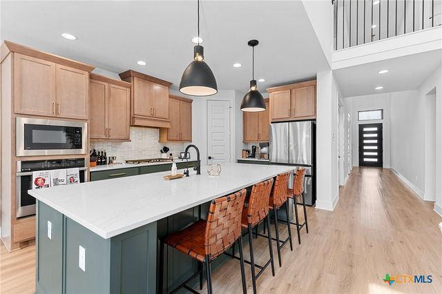 305 Reef Band Drive, Kyle, TX 78640