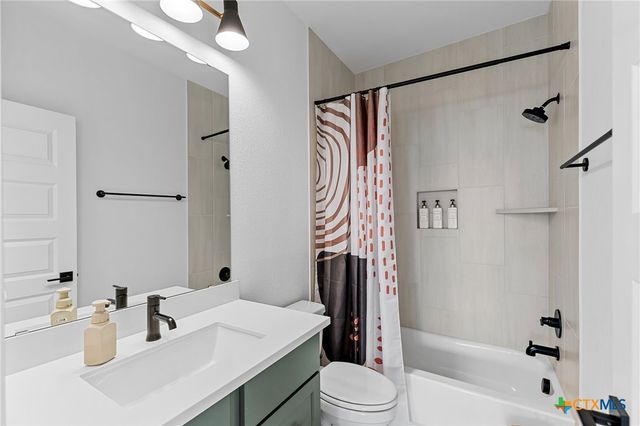 305 Reef Band Drive, Kyle, TX 78640