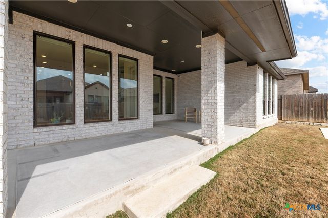 305 Reef Band Drive, Kyle, TX 78640