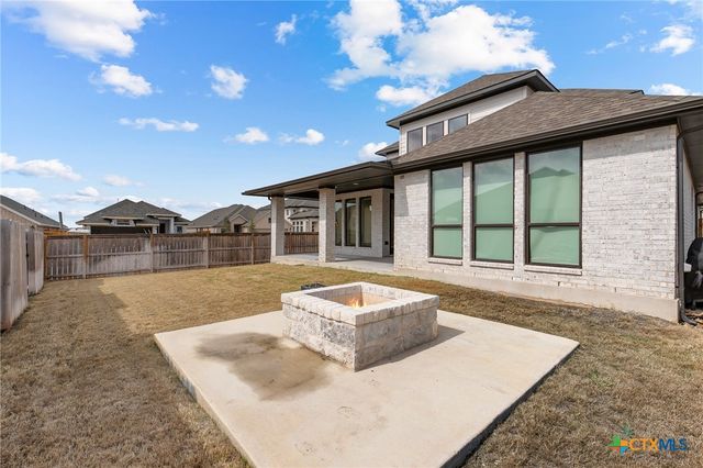 305 Reef Band Drive, Kyle, TX 78640