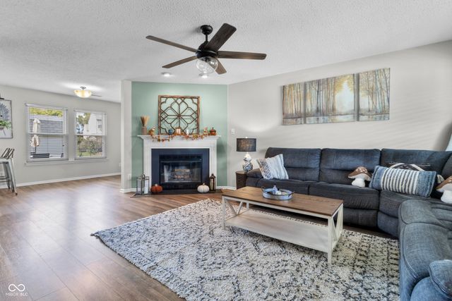 12966 Pleasant View Lane, Fishers, IN 46038