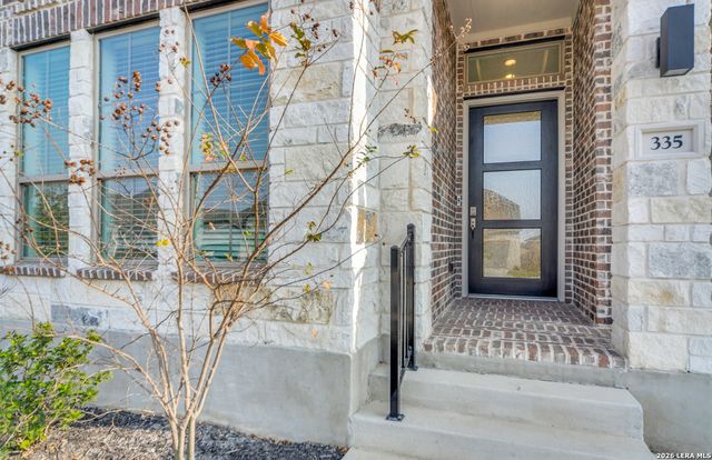 335 Alpine Lks, New Braunfels, TX 78130