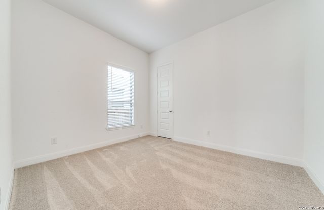335 Alpine Lks, New Braunfels, TX 78130