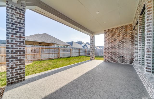 335 Alpine Lks, New Braunfels, TX 78130