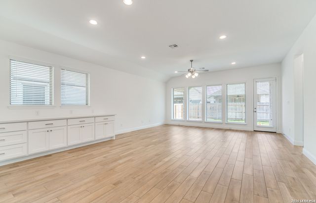 335 Alpine Lks, New Braunfels, TX 78130
