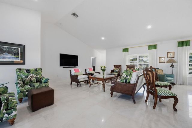 9039 SE Hawksbill Way, Hobe Sound, FL 33455