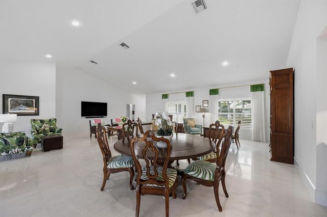9039 SE Hawksbill Way, Hobe Sound, FL 33455