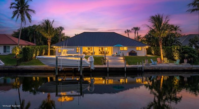 9039 SE Hawksbill Way, Hobe Sound, FL 33455