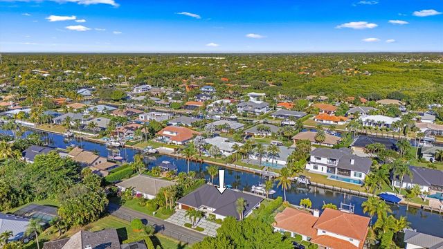 9039 SE Hawksbill Way, Hobe Sound, FL 33455