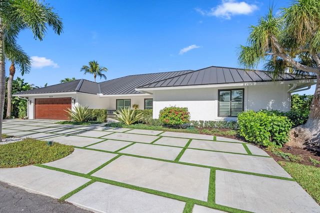 9039 SE Hawksbill Way, Hobe Sound, FL 33455