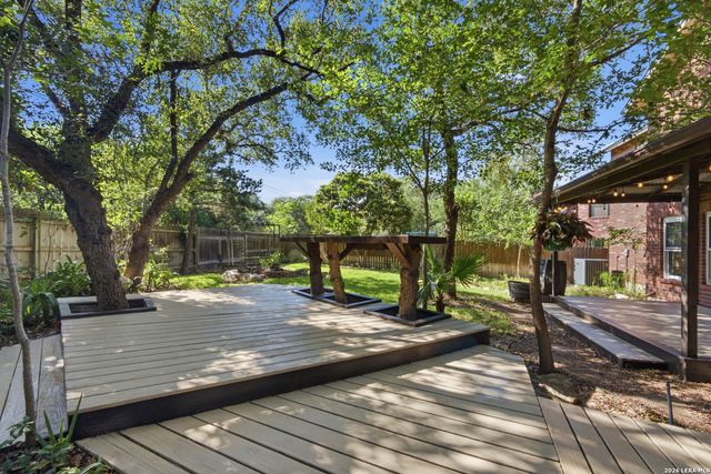 18726 N Redriver Trl, San Antonio, TX 78259