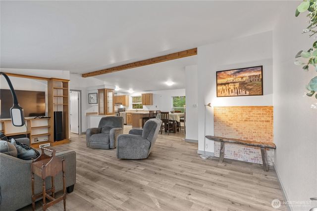 48 Robin Lane, Pacific Beach, WA 98571