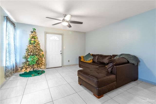 2216 Llano Grande Lane, Edinburg, TX 78542