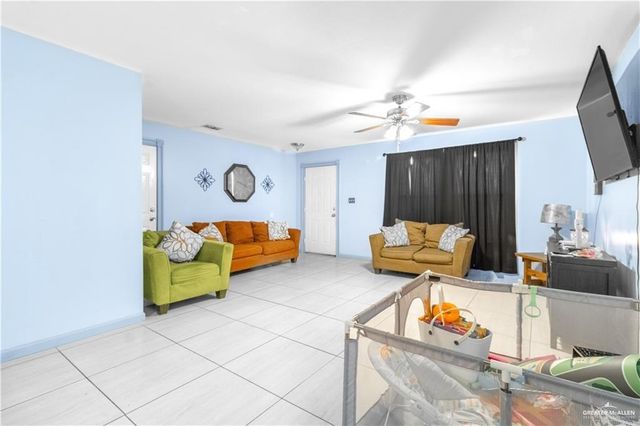 2216 Llano Grande Lane, Edinburg, TX 78542