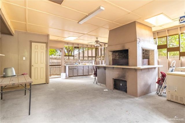 2216 Llano Grande Lane, Edinburg, TX 78542