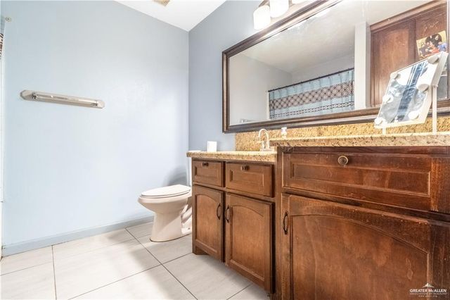 2216 Llano Grande Lane, Edinburg, TX 78542