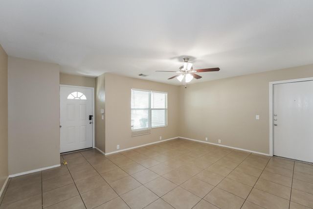 3235 Dartmouth Field Lane, Fresno, TX 77545