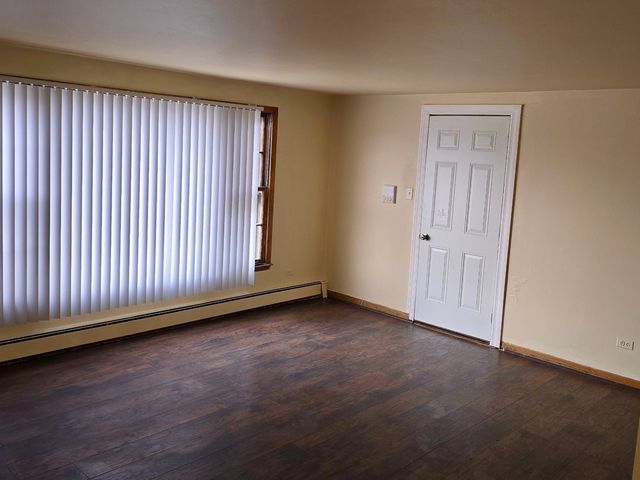 801 E 87th Place 2W, Chicago, IL 60619