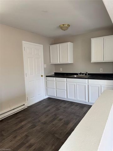 1408 Town Street, Greensboro, NC 27407