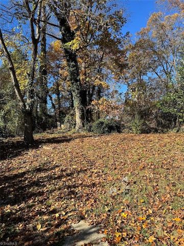 1408 Town Street, Greensboro, NC 27407