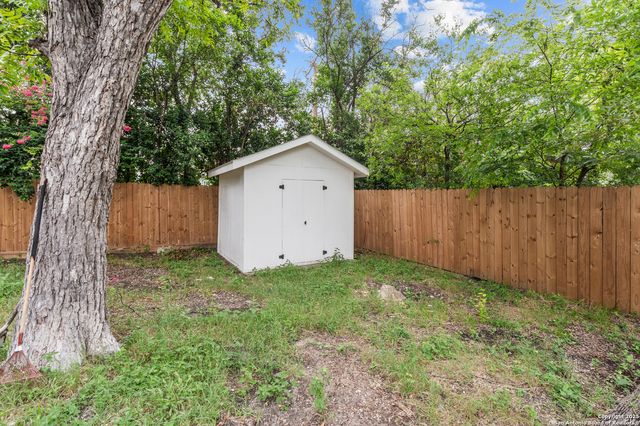 147 Marlena Dr, San Antonio, TX 78213