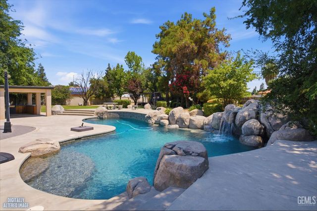 1416 Fenwick Drive, Bakersfield, CA 93312