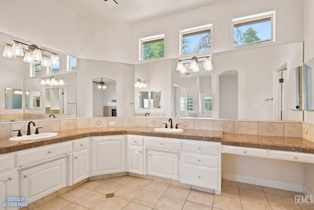 1416 Fenwick Drive, Bakersfield, CA 93312