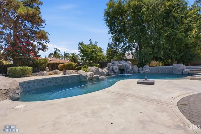 1416 Fenwick Drive, Bakersfield, CA 93312