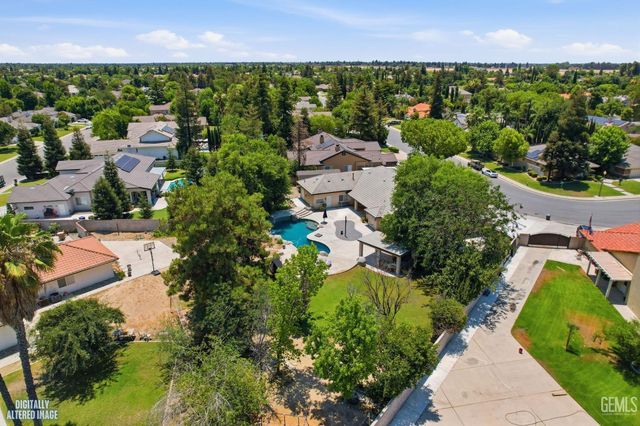 1416 Fenwick Drive, Bakersfield, CA 93312