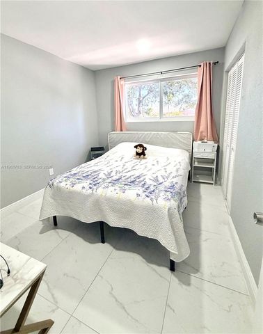 598 E 41st St, Hialeah, FL 33013
