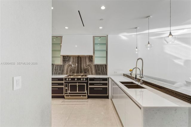 17901 Collins Ave 1803, Sunny Isles Beach, FL 33160