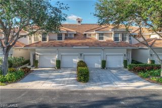 3060 Horizon LN 1404, Naples, FL 34109