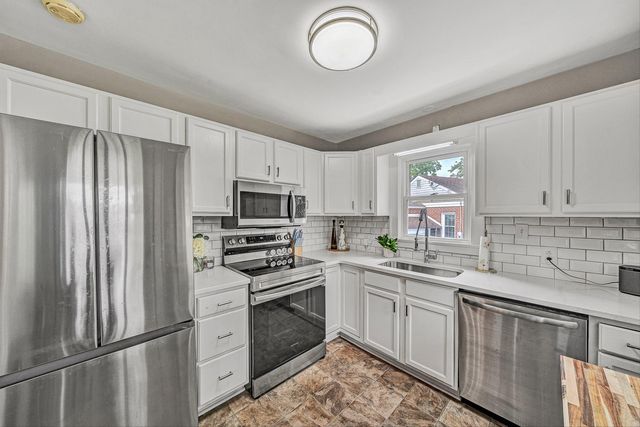 2774 Derwent DR SW, Roanoke, VA 24015