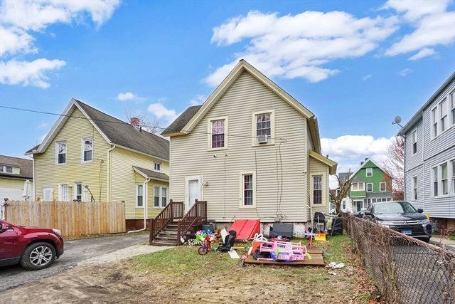 49 Andrew St, Springfield, MA 01109
