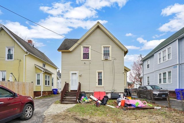 49 Andrew St, Springfield, MA 01109